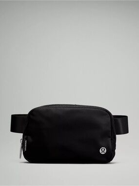 Lululemon Everywhere Belt Bag 1L